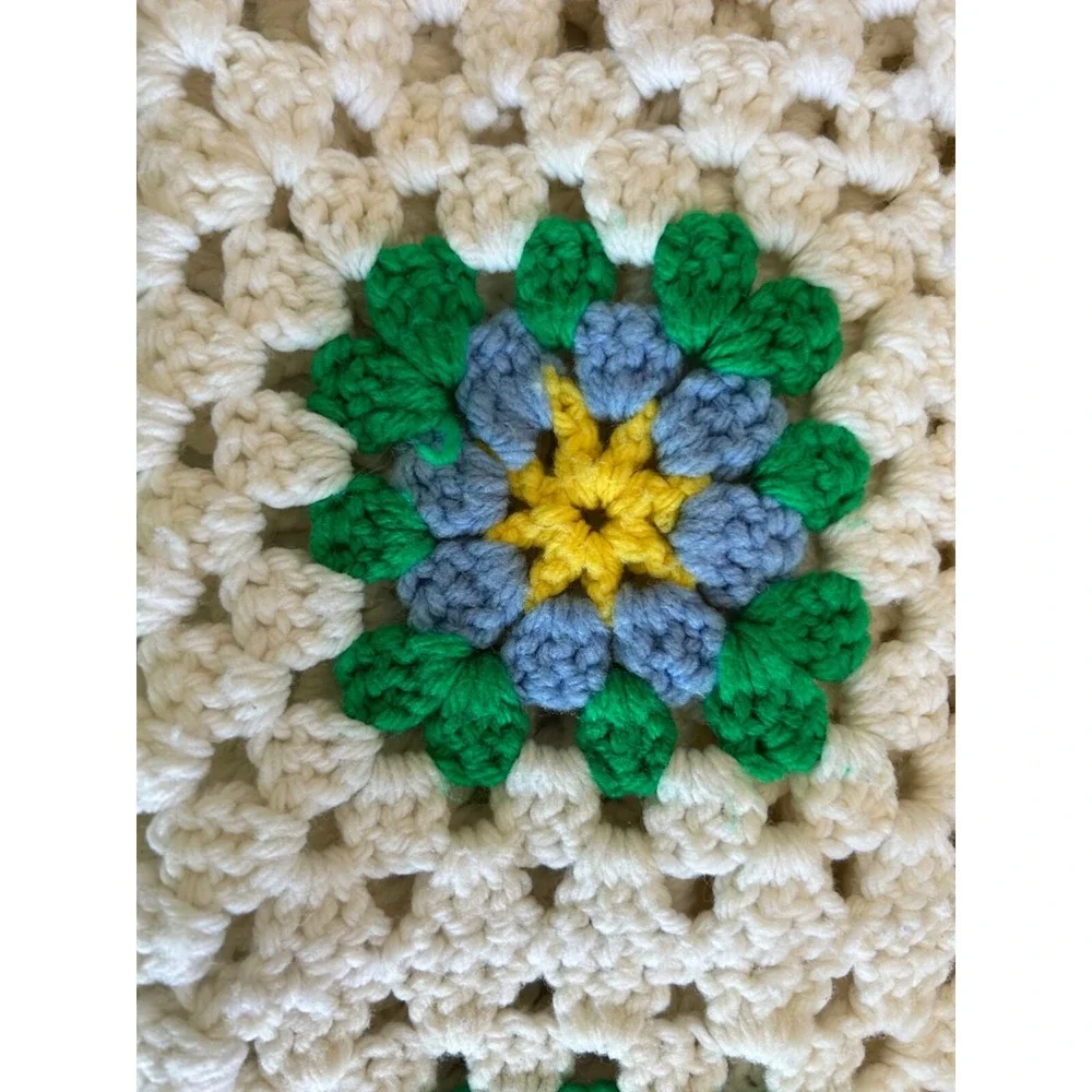 Afghan Granny Square throw blanket Handmade Vtg Design Boho Crochet Home Decor